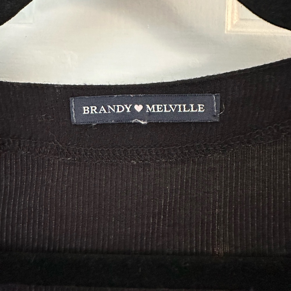 ❗️LAST CHANCE❗️ Brandy Melville Tie Front Crop Top